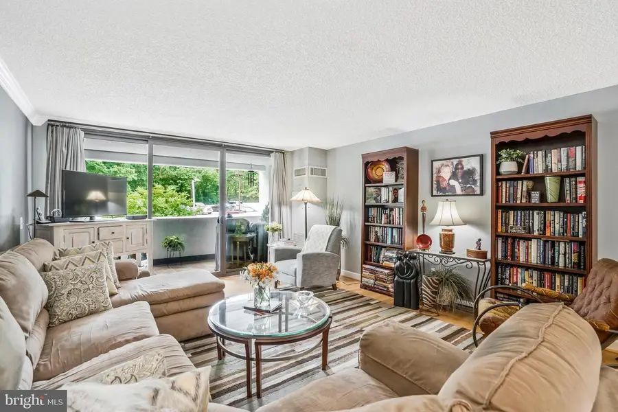 6101 Edsall Rd #302, Alexandria, VA 22304 - #2