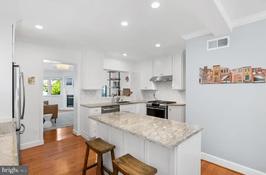 414 E Bellefonte Ave, Alexandria, VA 22301 - #3