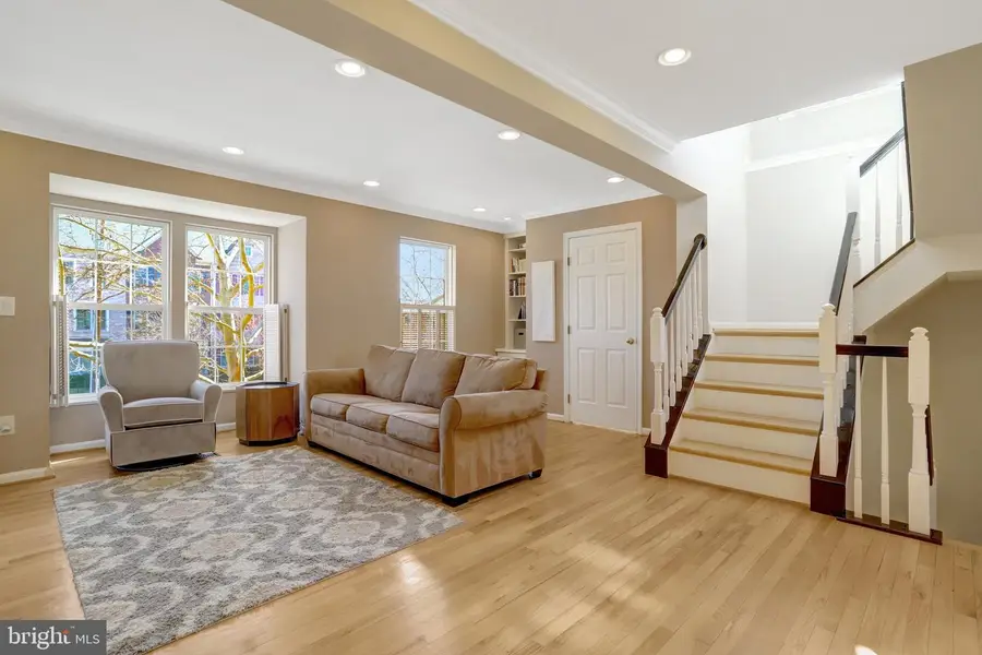 1331 Argall Pl, Alexandria, VA 22314 - #3