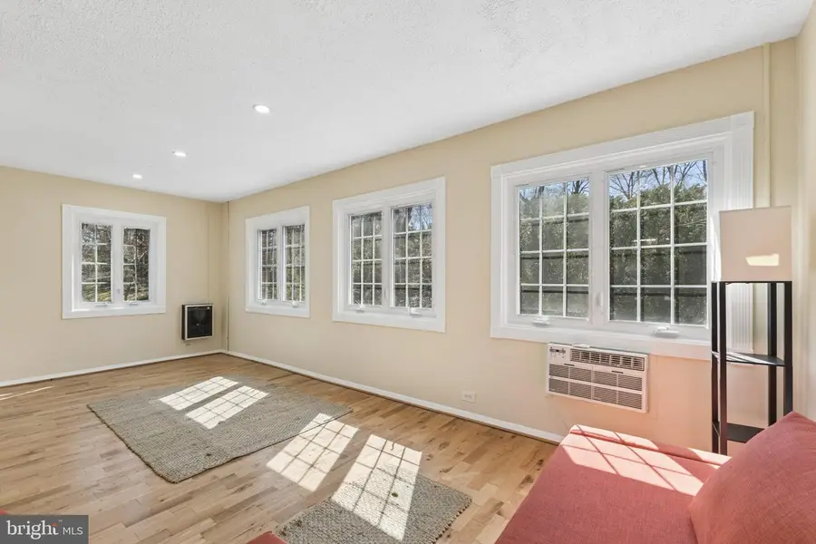 1024 Valley Dr #604, Alexandria, VA 22302 - #2
