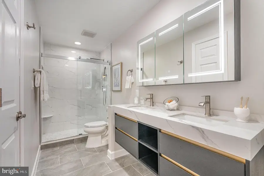 75 S Reynolds St #411, Alexandria, VA 22304 - #3