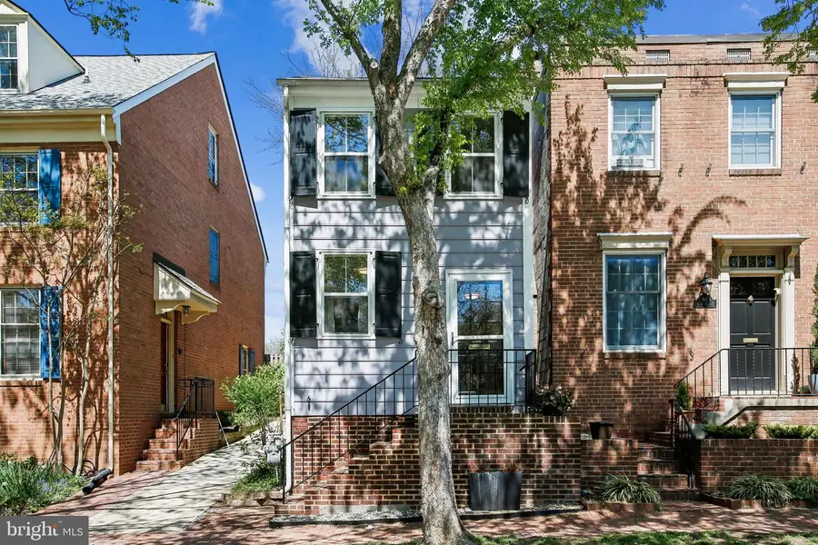 813 Wolfe St, Alexandria, VA 22314 - #3