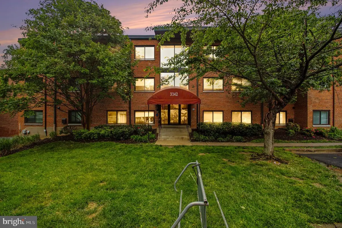 3342 S 28th St #403, Alexandria, VA 22302 - #1