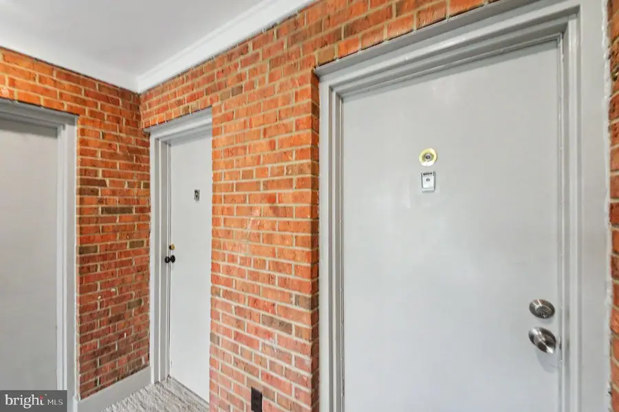 3342 S 28th St #403, Alexandria, VA 22302 - #3