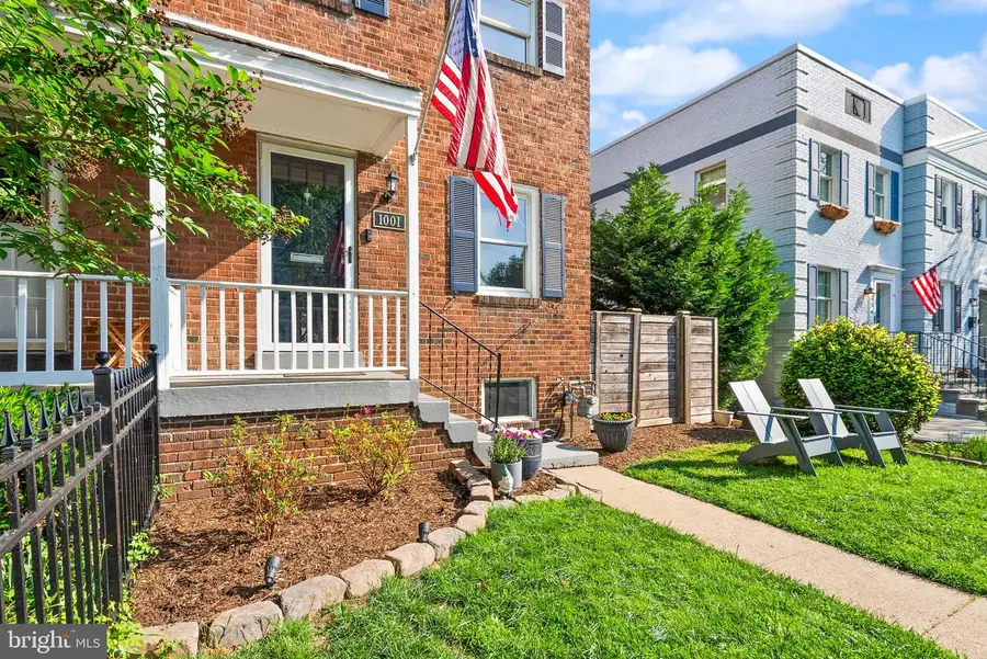 1001 Bashford Ln, Alexandria, VA 22314 - #3