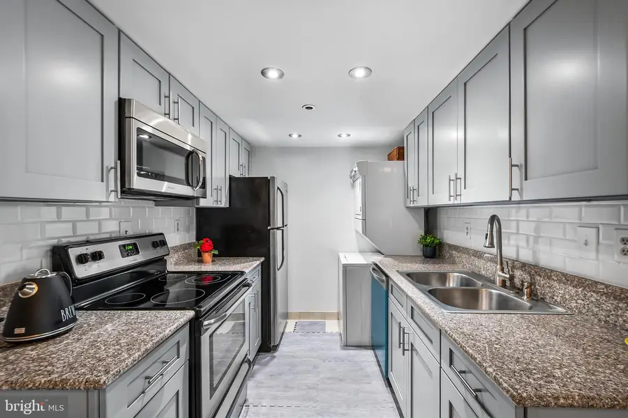 5911 Edsall Rd #608, Alexandria, VA 22304 - #3