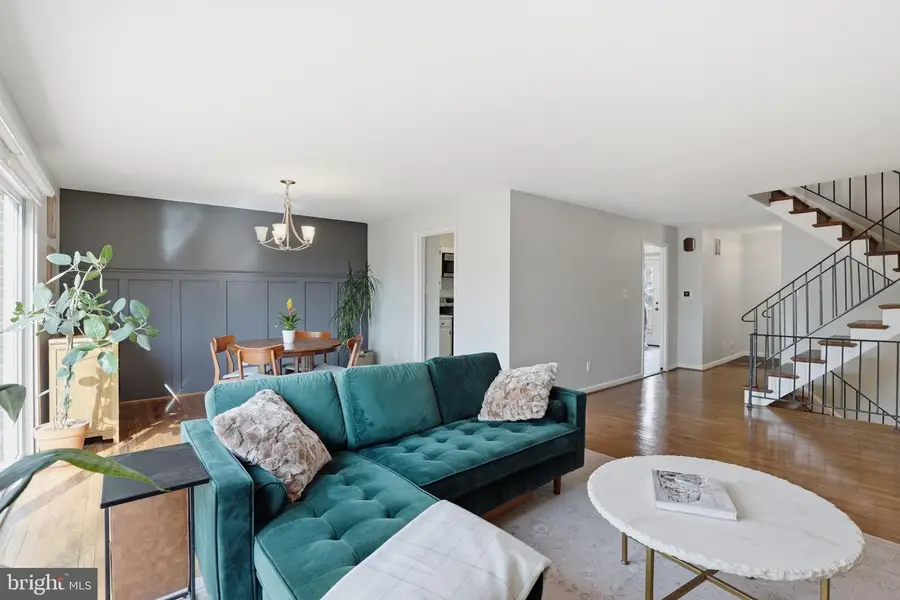 2928 Nob Hill Ct, Alexandria, VA 22314 - #3