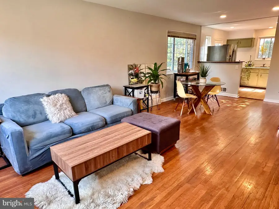 27 Garden Dr, Alexandria, VA 22304 - #3