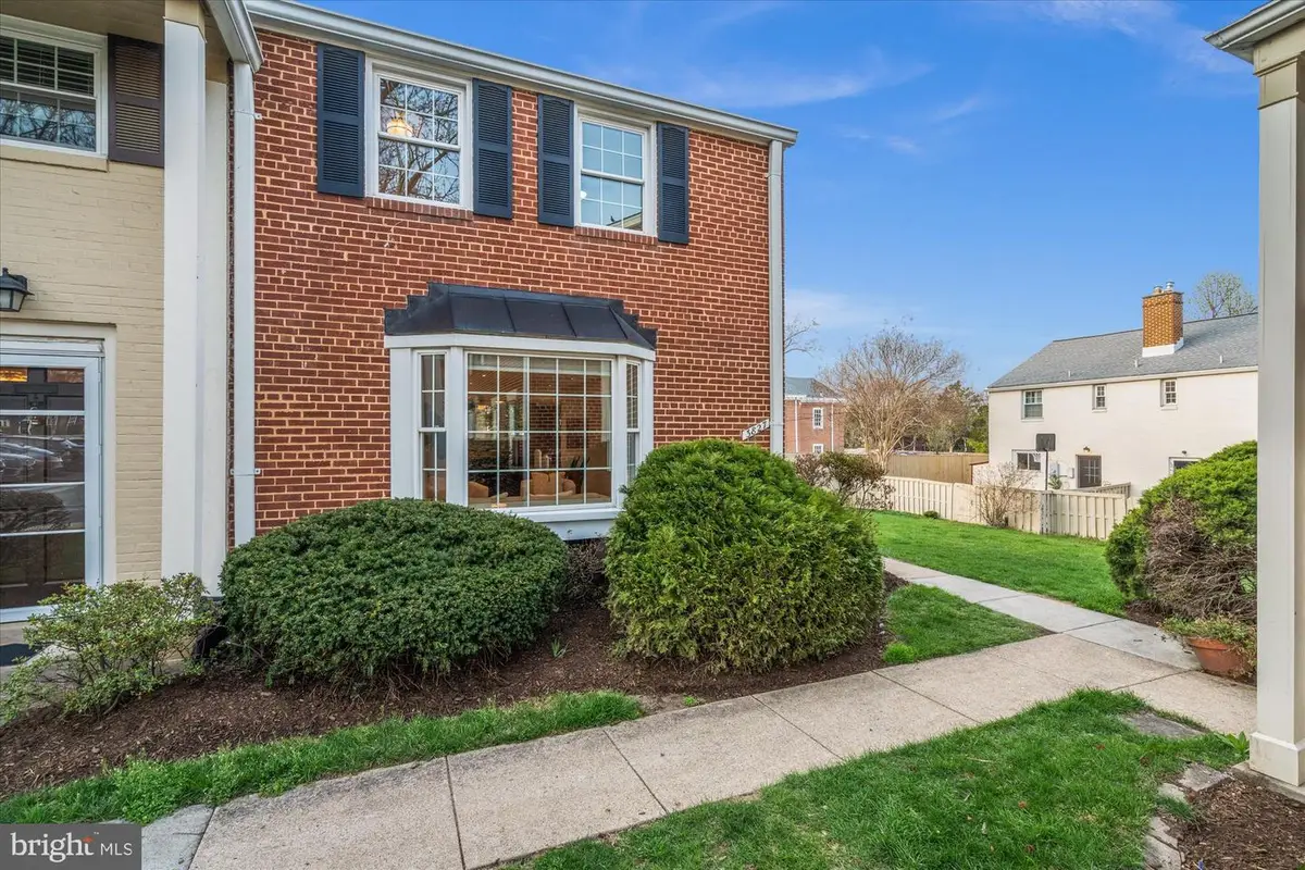 3827 Ingalls Ave, Alexandria, VA 22302 - #1