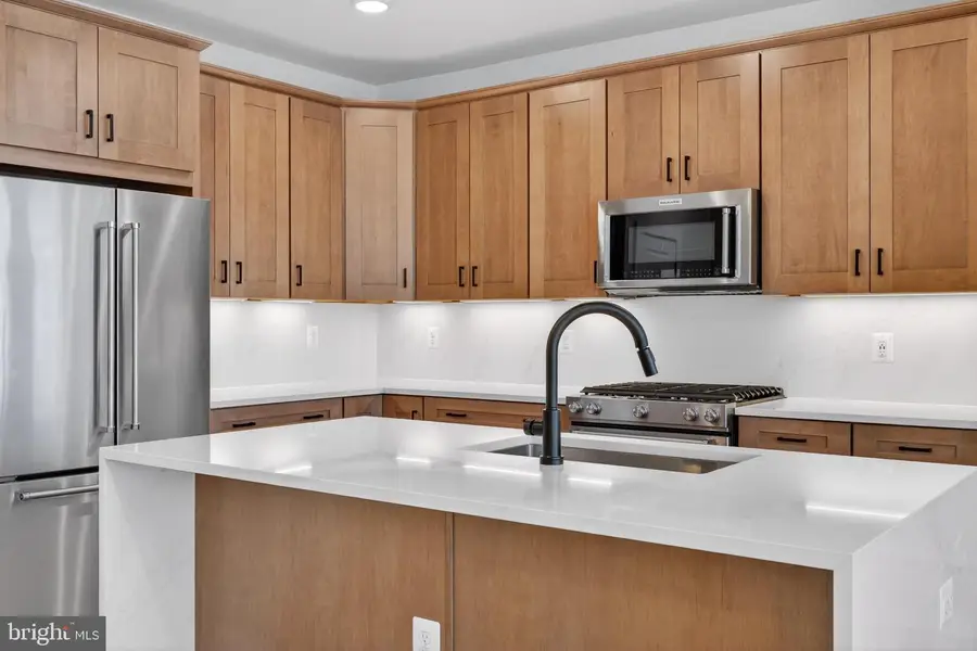 146 Pepperell St, Alexandria, VA 22304 - #3