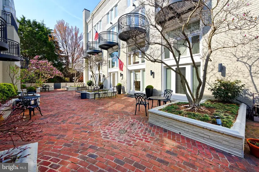 318 Prince St #7, Alexandria, VA 22314 - #3