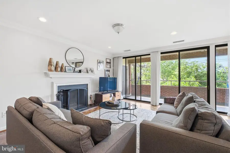 601 Wilkes St #301, Alexandria, VA 22314 - #3