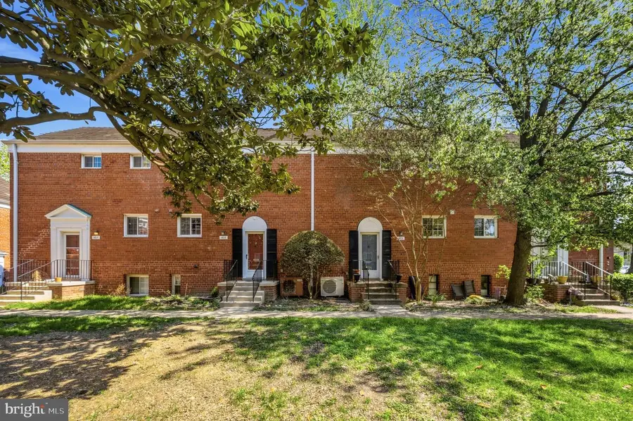 1615 Mount Eagle Pl, Alexandria, VA 22302 - #2