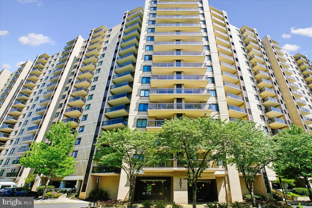 307 Yoakum Pkwy #407, Alexandria, VA 22304 - #1