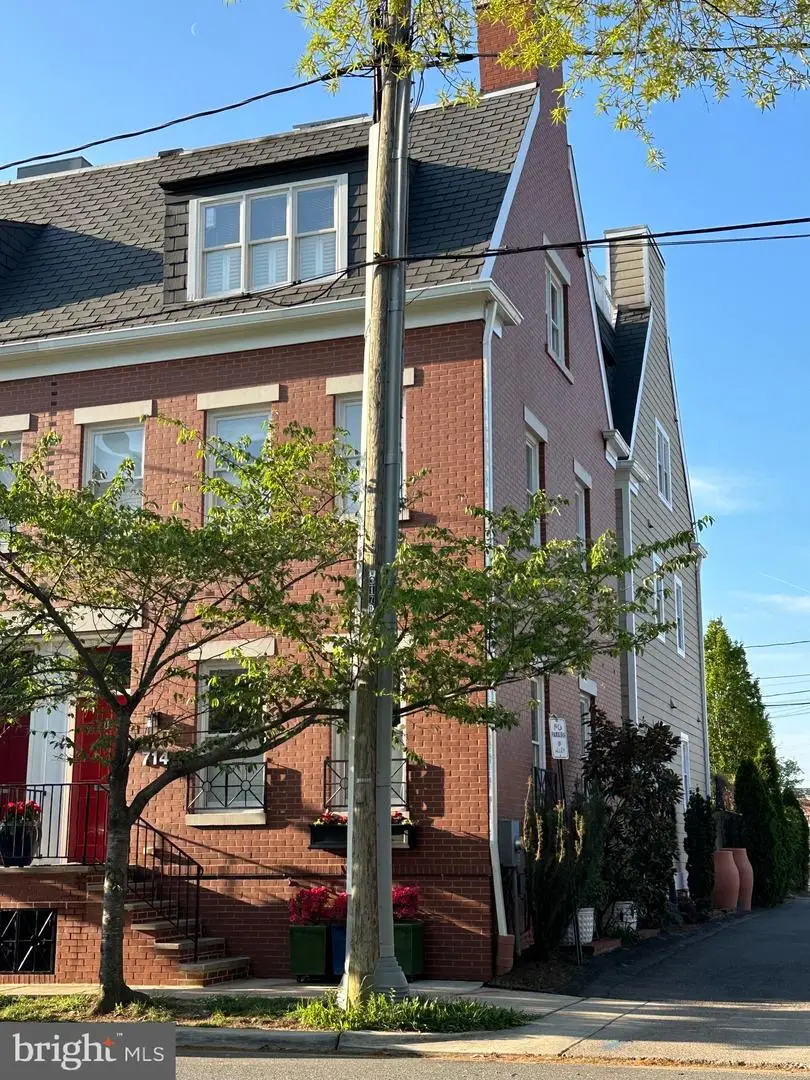 714 Wythe St, Alexandria, VA 22314 - #3