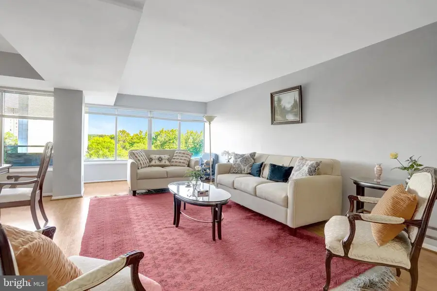 5340 Holmes Run Pkwy #510, Alexandria, VA 22304 - #3