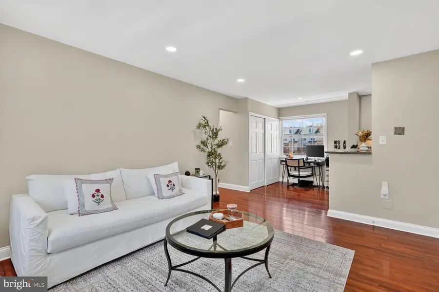 1718 W Abingdon Dr #201, Alexandria, VA 22314 - #2