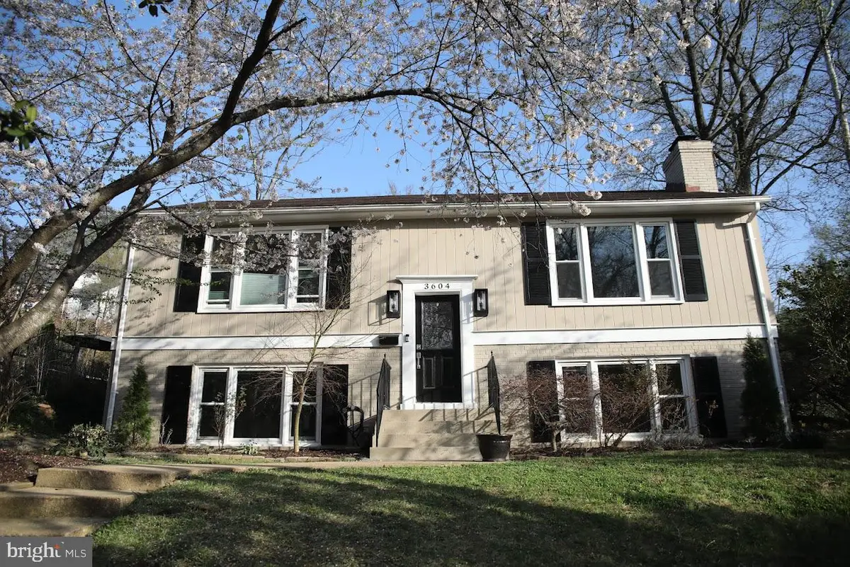 3604 Dearborn Pl, Alexandria, VA 22304 - #1