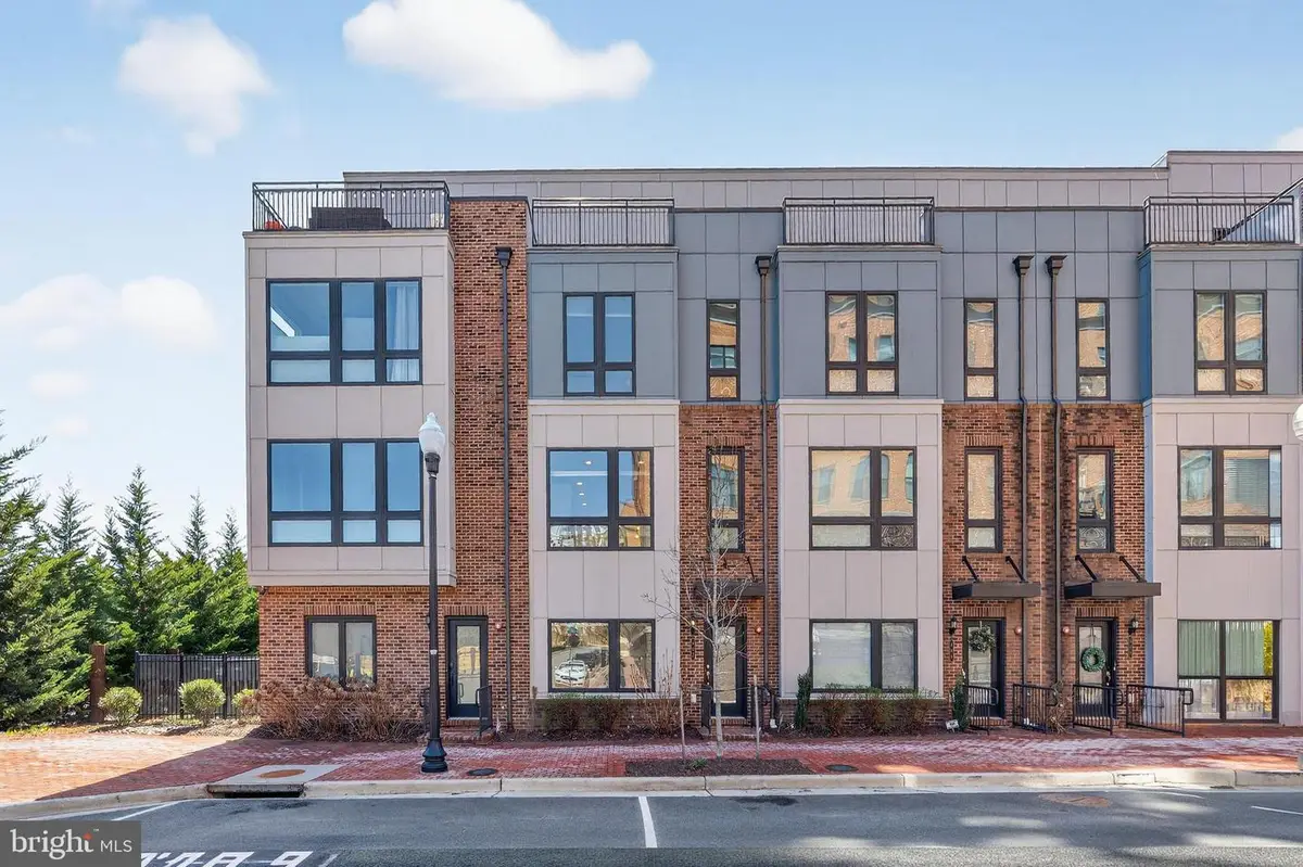 402 Stabler Ln, Alexandria, VA 22304 - #1