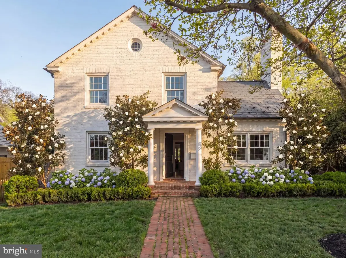 1704 Russell Rd, Alexandria, VA 22301 - #1