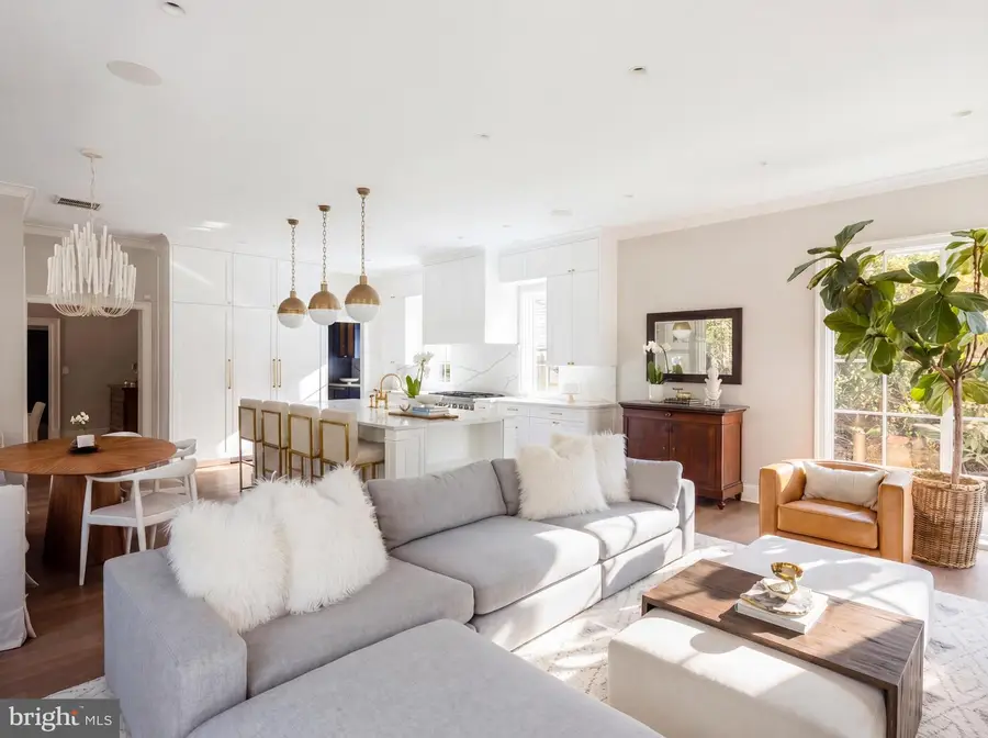 1704 Russell Rd, Alexandria, VA 22301 - #3