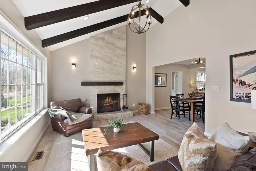 3012 Russell Rd, Alexandria, VA 22305 - #3