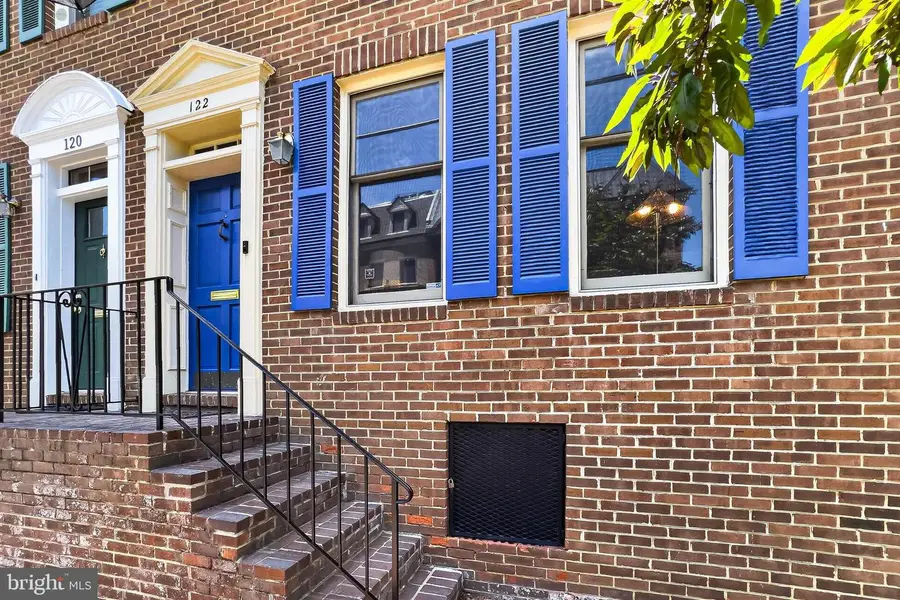 122 N West St, Alexandria, VA 22314 - #3