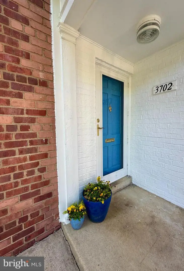 3702 Valley Dr #516-37, Alexandria, VA 22302 - #3