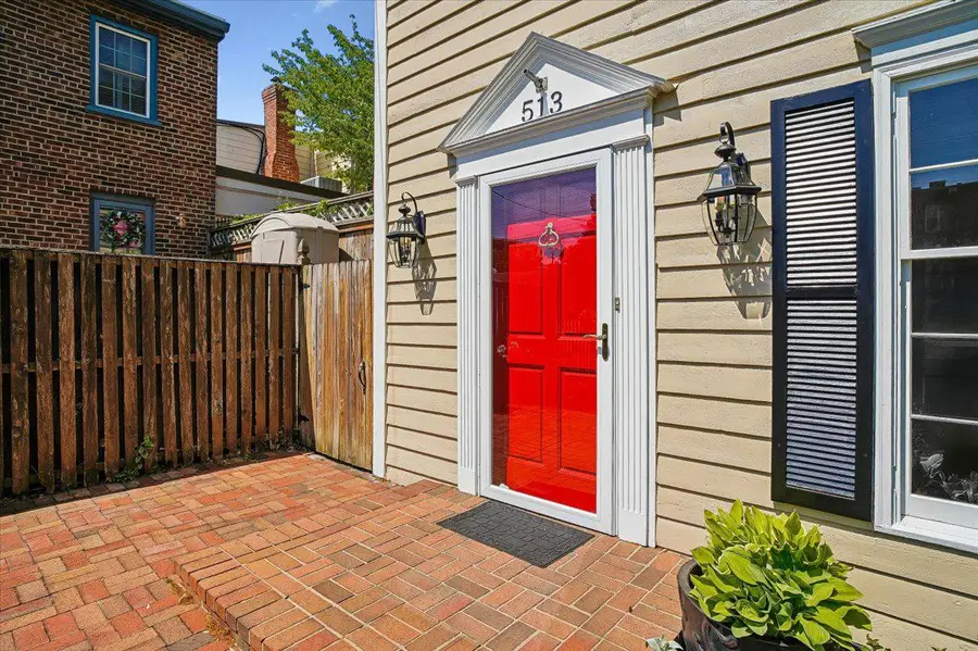 513 Franklin St, Alexandria, VA 22314 - #2