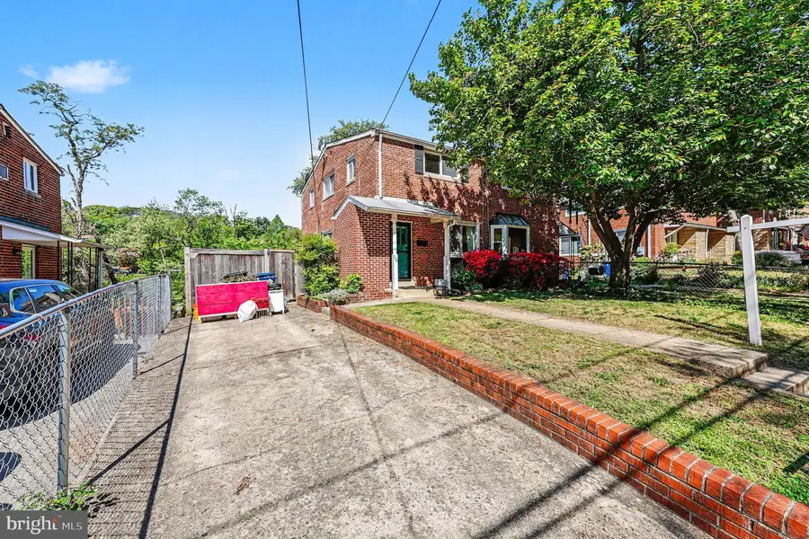 116 E Taylor Run Pkwy, Alexandria, VA 22314 - #3