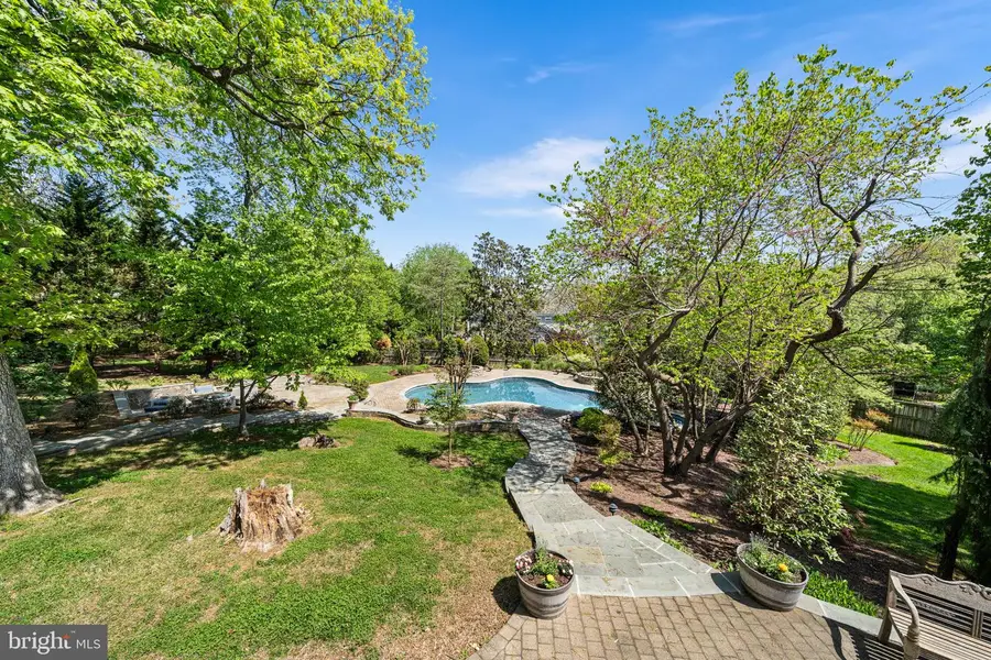 1211 Janneys Ln, Alexandria, VA 22302 - #2