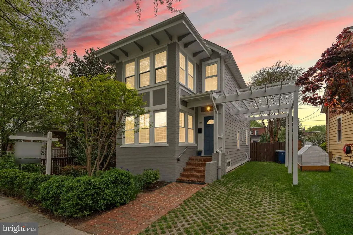 123 E Walnut St, Alexandria, VA 22301 - #1