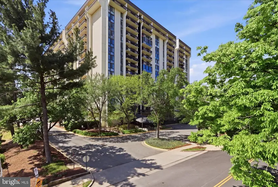 5300 Holmes Run Pkwy #707, Alexandria, VA 22304 - #3