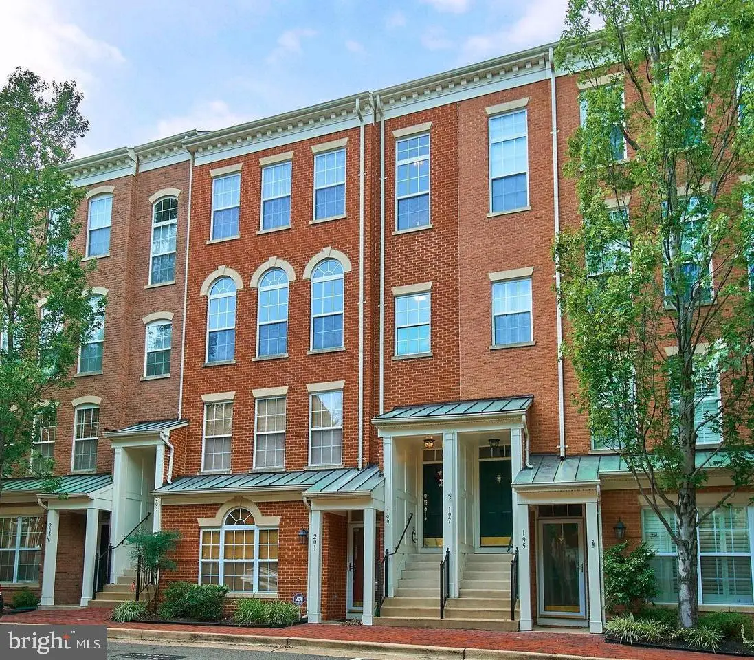 199 Martin Ln, Alexandria, VA 22304 - #1