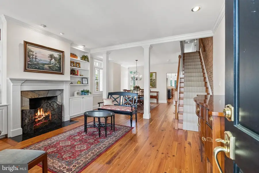 522 Queen St, Alexandria, VA 22314 - #3