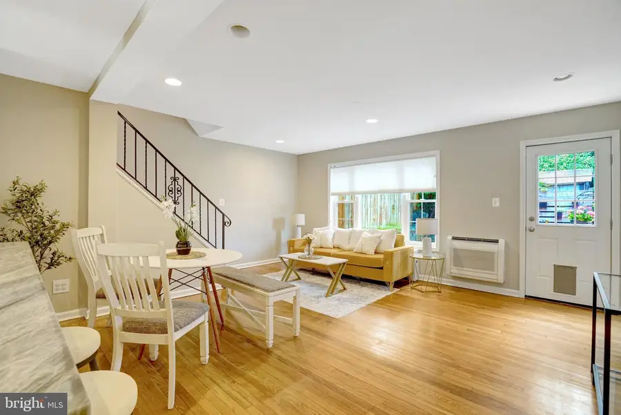 3308 Landover St, Alexandria, VA 22305 - #2