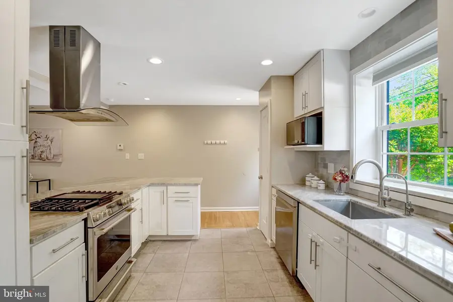 3308 Landover St, Alexandria, VA 22305 - #3