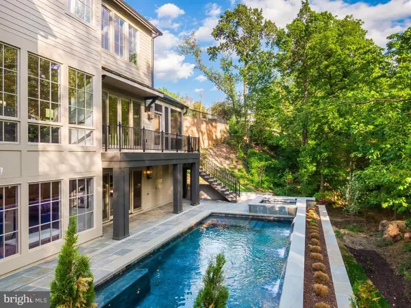 1231 N Pickett St, ALEXANDRIA, VA 22304