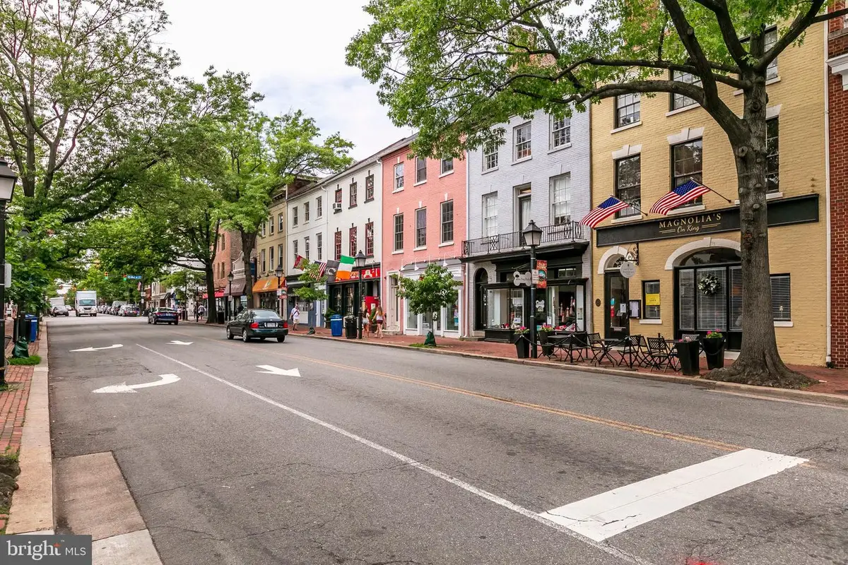 219 Buchanan St, Alexandria, VA 22314 - #1