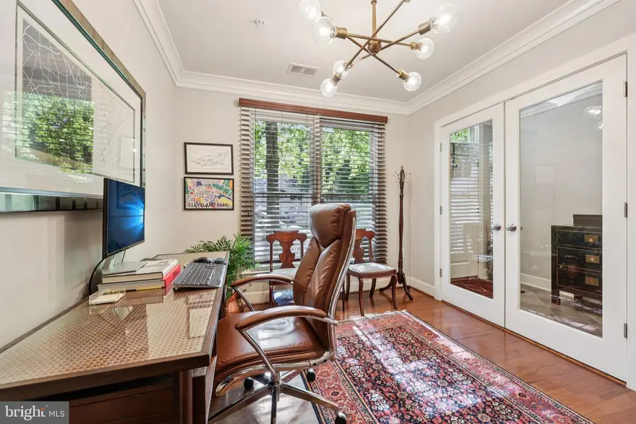 832 Snowden Hallowell Way, Alexandria, VA 22314 - #3