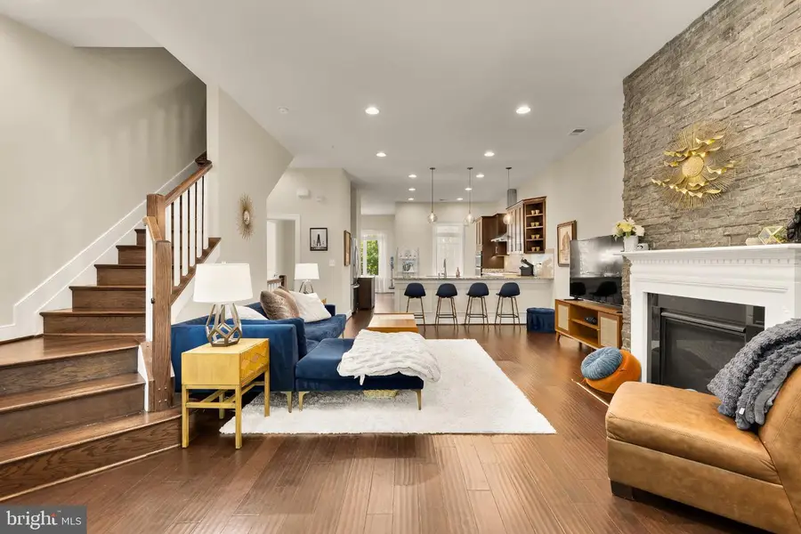 1426 Van Valkenburgh Ln, Alexandria, VA 22301 - #3