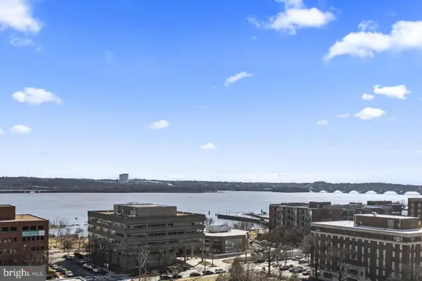 801 N Pitt St #1208, ALEXANDRIA, VA 22314