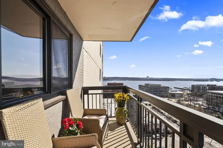 801 N Pitt St #1208, Alexandria, VA 22314 - #2