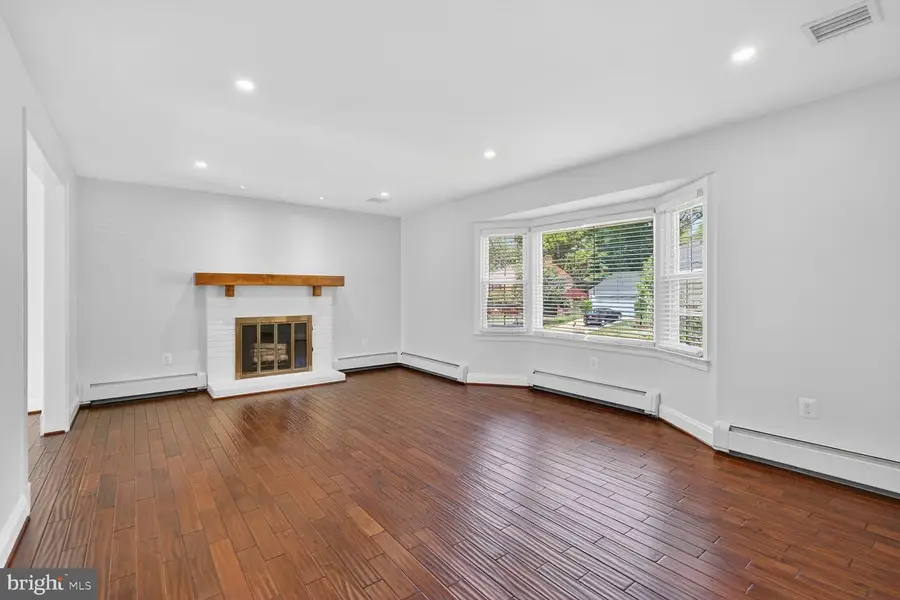 4320 Loyola Ave, Alexandria, VA 22304 - #3