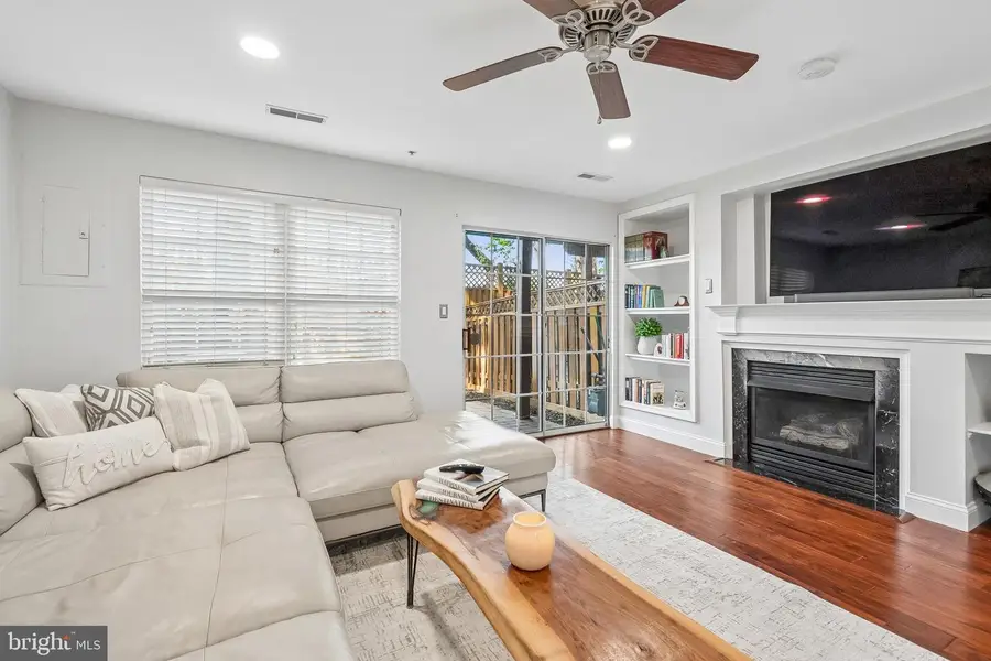 343 Helmuth Ln, Alexandria, VA 22304 - #2