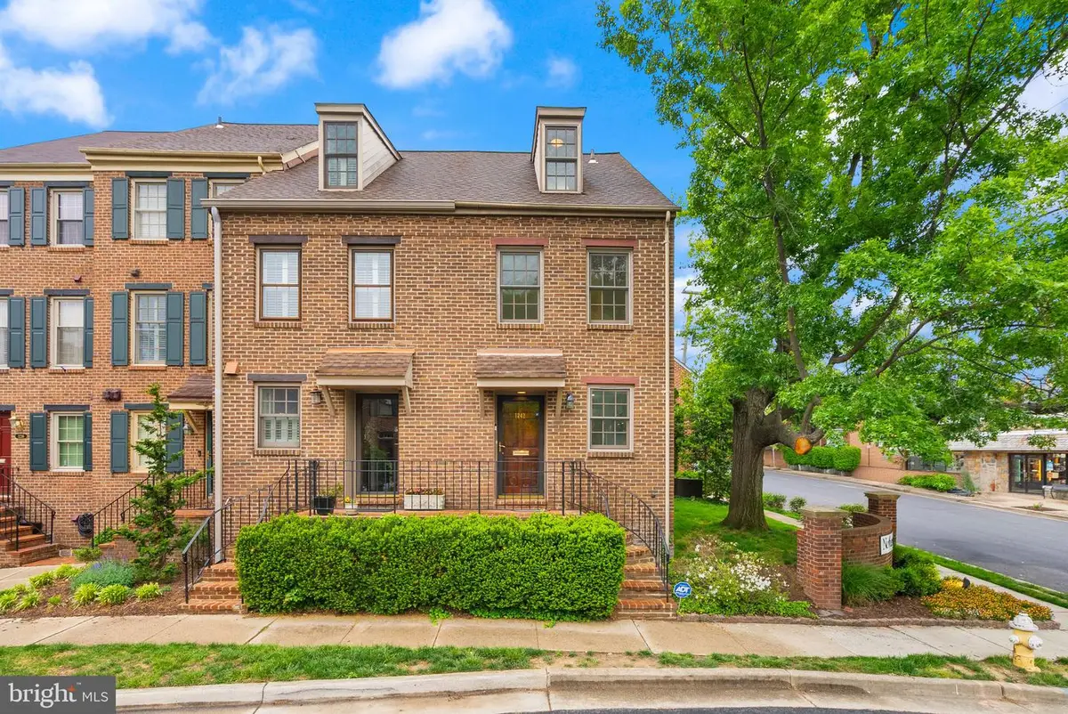 1242 Michigan Ct, Alexandria, VA 22314 - #1