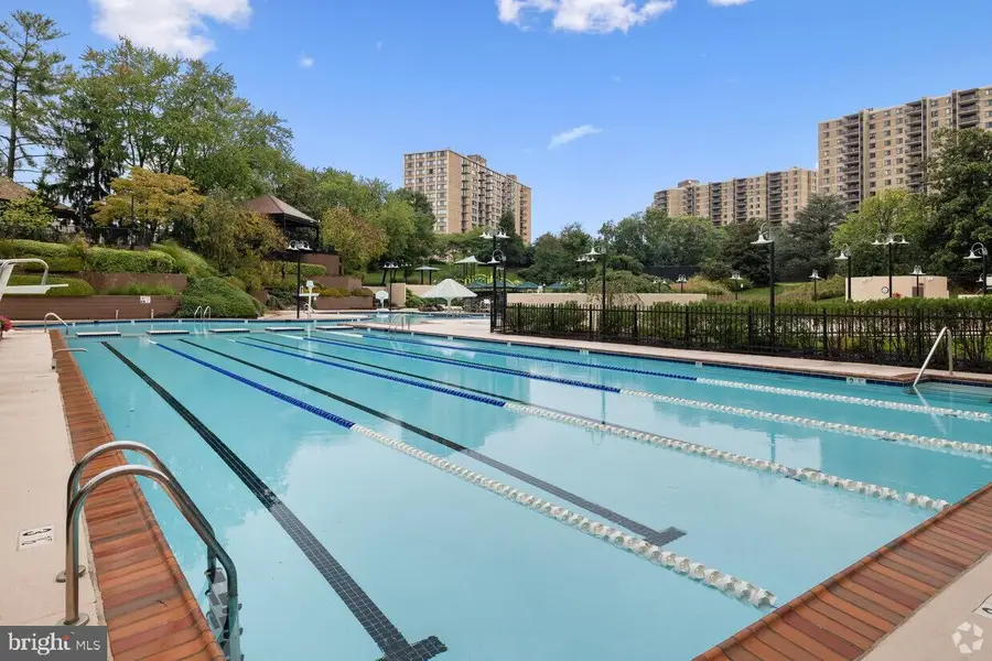 307 Yoakum Pkwy #920, Alexandria, VA 22304 - #2