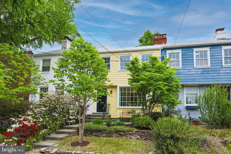 1107 Powhatan St, Alexandria, VA 22314 - #2