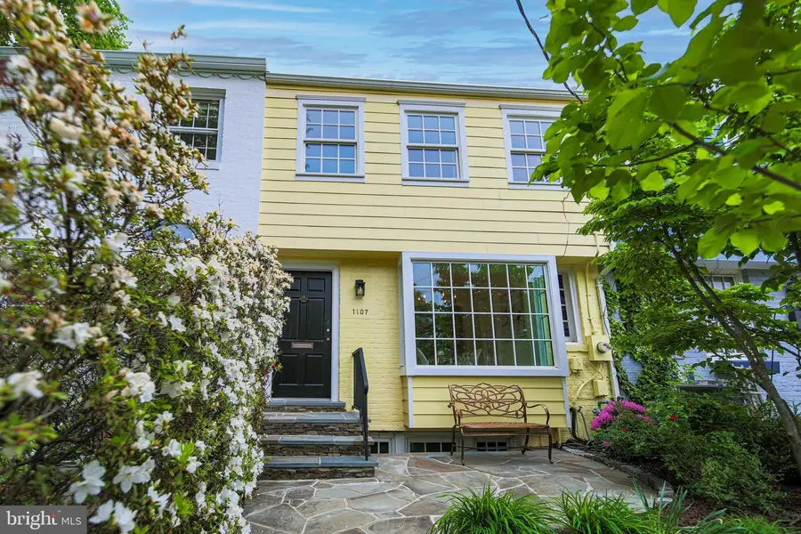 1107 Powhatan St, Alexandria, VA 22314 - #3