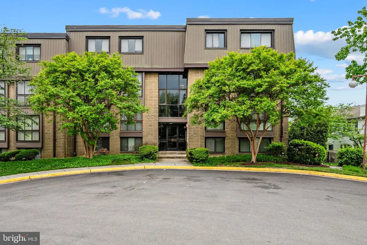 5101 Maris Ave #401, Alexandria, VA 22304 - #1